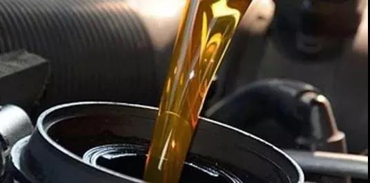 機油種類百科大全，不再傻傻分不清！